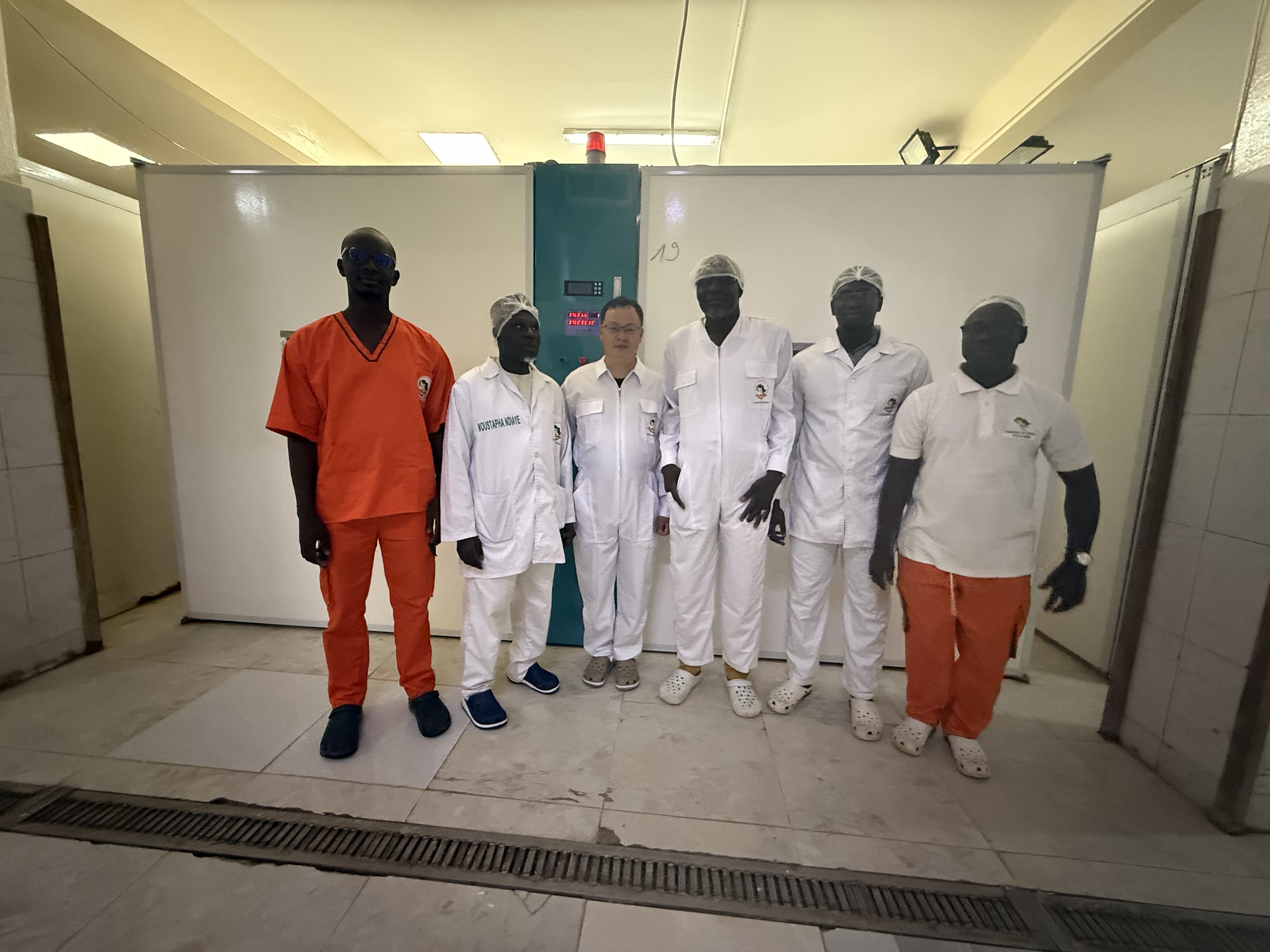 সর্বশেষ কোম্পানি ব্লগ সম্পর্কে বাণিজ্যিক পোল্ট্রি স্টার্টআপের জন্য সবচেয়ে সাশ্রয়ী ৫7,600 ডিম ধারণক্ষমতা সম্পন্ন একক-পর্যায়ের ইনকিউবেটর