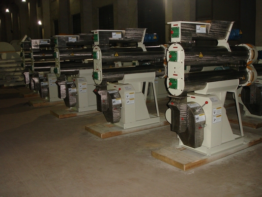 কেনা 1.5 ম স্মার্ট রিং মরা পেলিট মিল ফিশ চিকেন পোল্ট্রি ফিড পেলিট মেশিন online manufacture